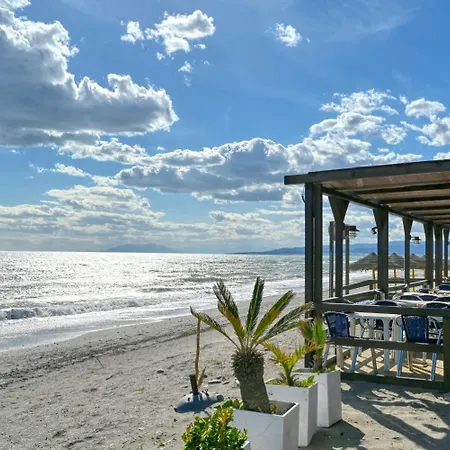 Beautiful With Sea View - Tcm Apartment