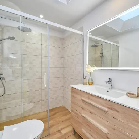 Beautiful With Sea View - Tcm *