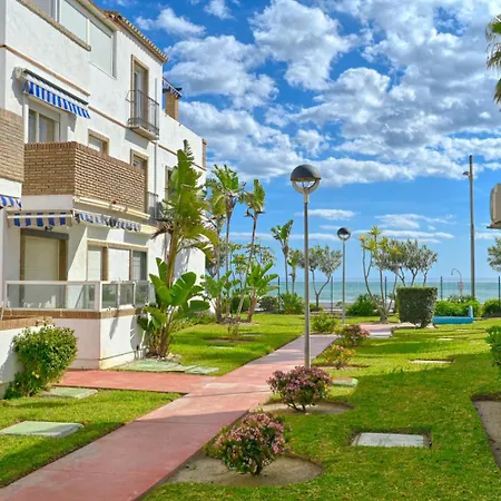 Beautiful With Sea View - Tcm Apartment